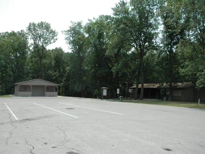 NORTH OVERLOOK PICNIC SHELTER (IA)