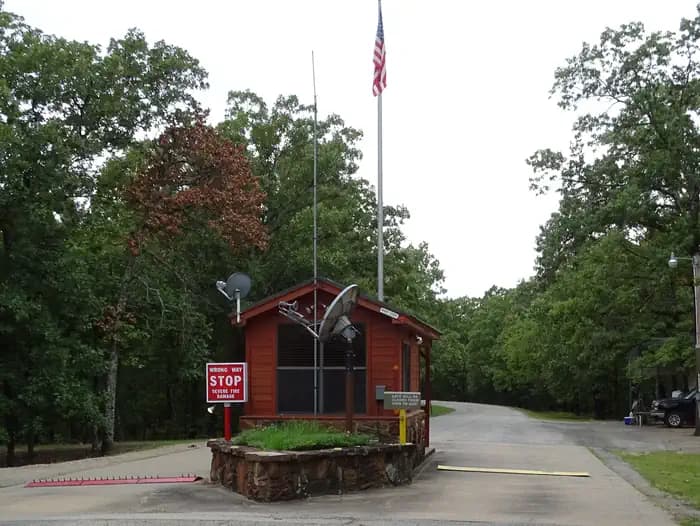 VIRGIL POINT photo 2