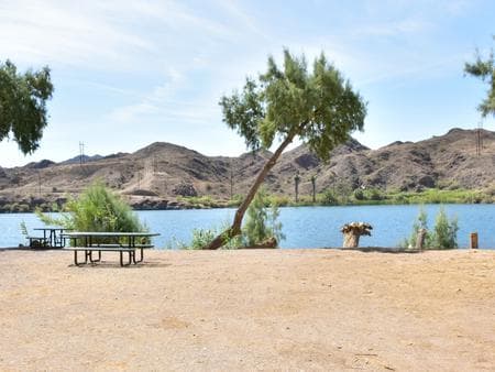 CROSSROADS CAMPGROUND