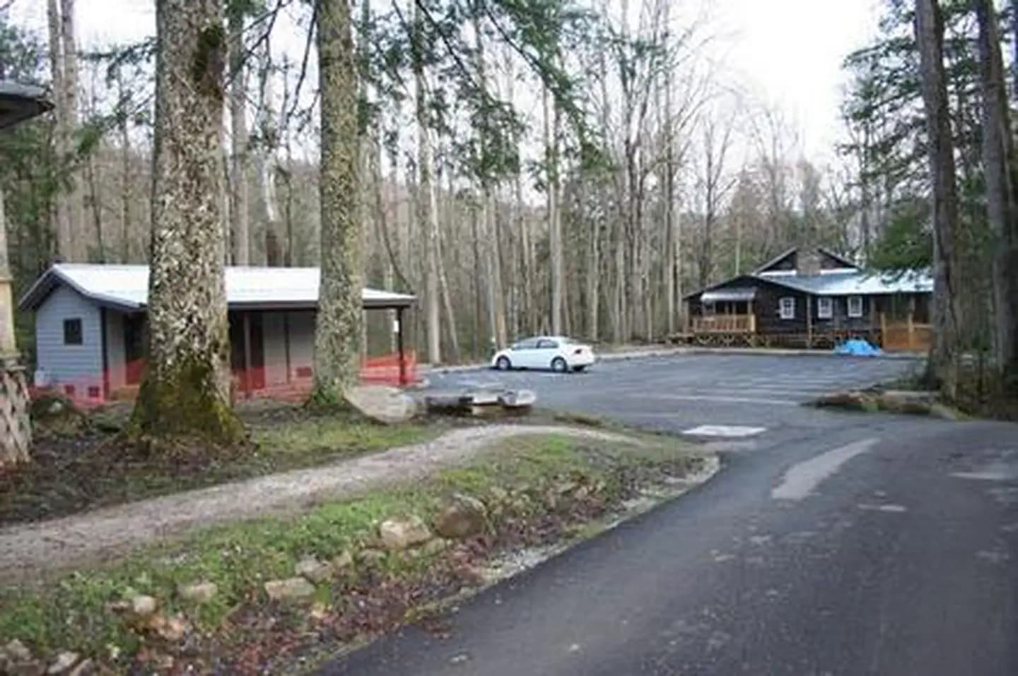 APPALACHIAN CLUBHOUSE photo 3