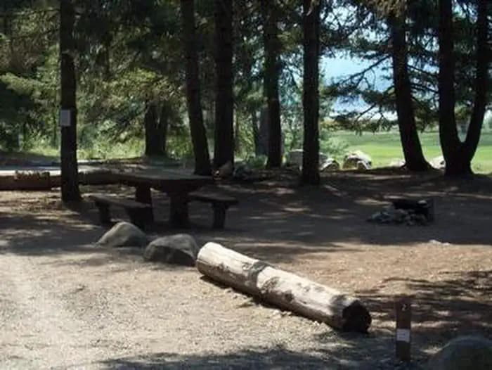 CLE ELUM RIVER GROUP SITE photo 3