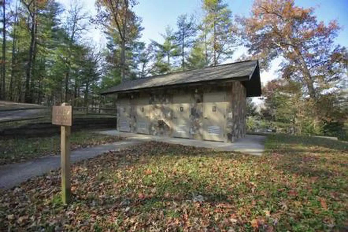 CHEOAH POINT CABIN 2 photo 2