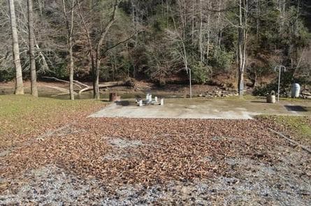 POUND RIVER CAMPGROUND (VA) photo 3