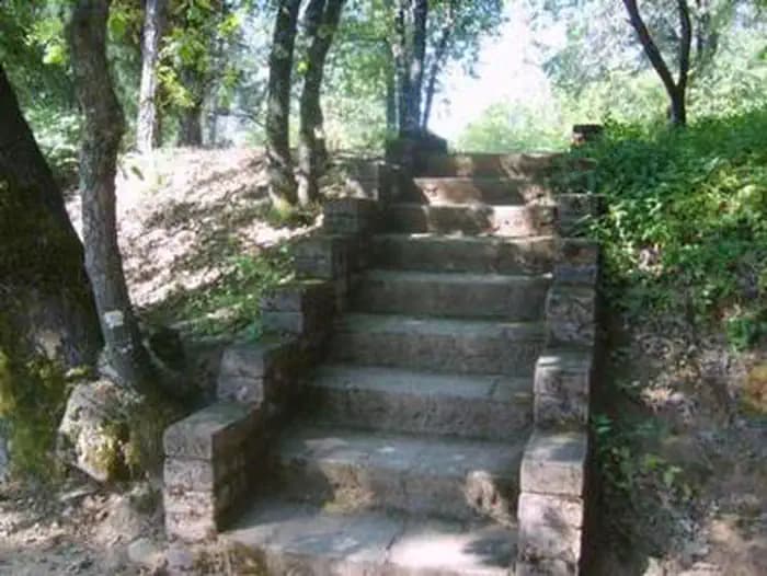 Antlers (Shasta Lake, CA) photo 2