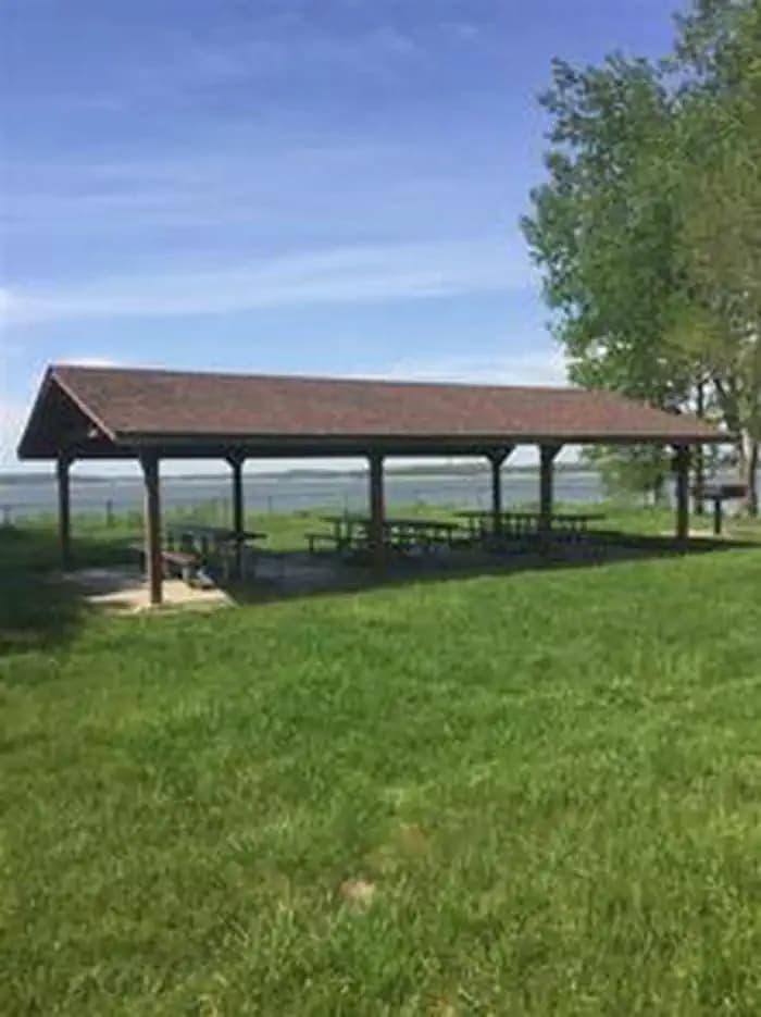 WHITEBREAST POINT SHELTER (IA)