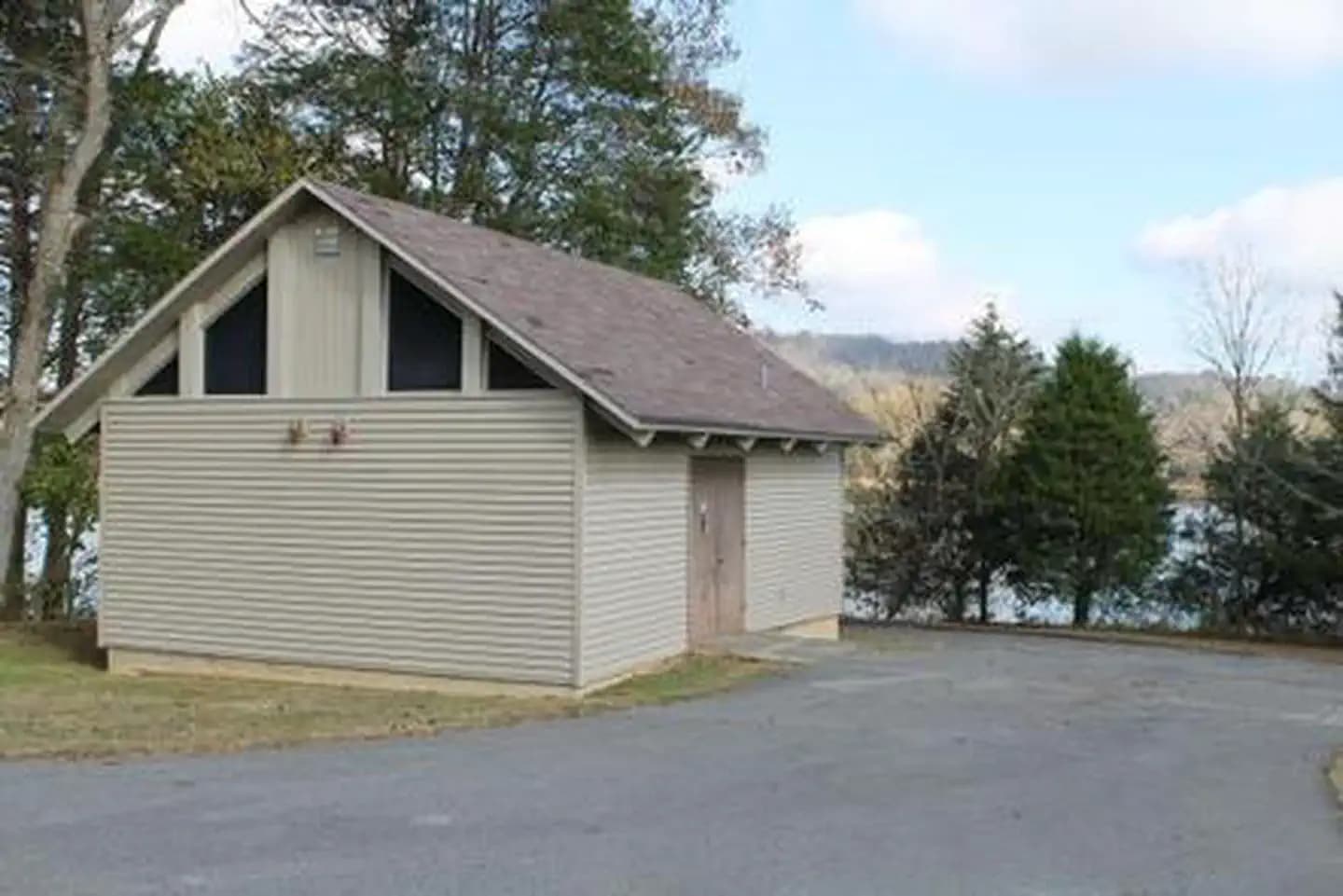 SALT LICK CREEK photo 2