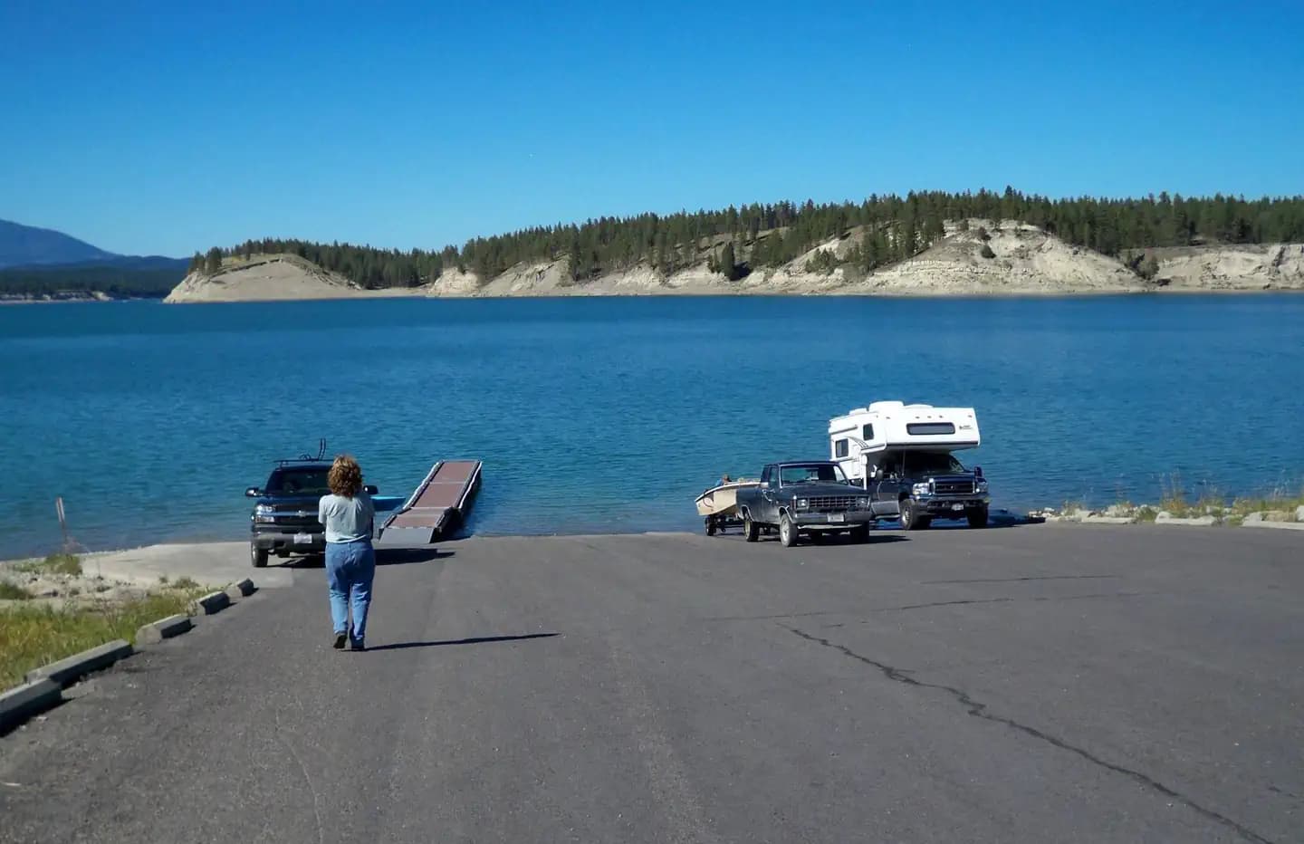 REXFORD BENCH photo 3