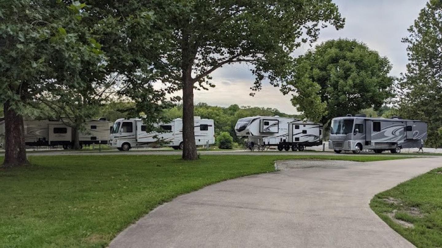 TAILWATER EAST CAMPGROUND photo 3