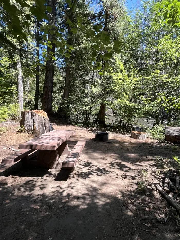 CLEATOR BEND campground